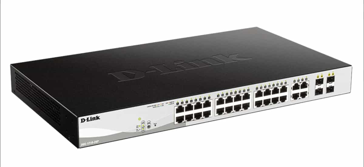 Switch D-Link DGS-1210-28P 24 puertos 10/100/1000BASE-T PoE + 4 100/1000
